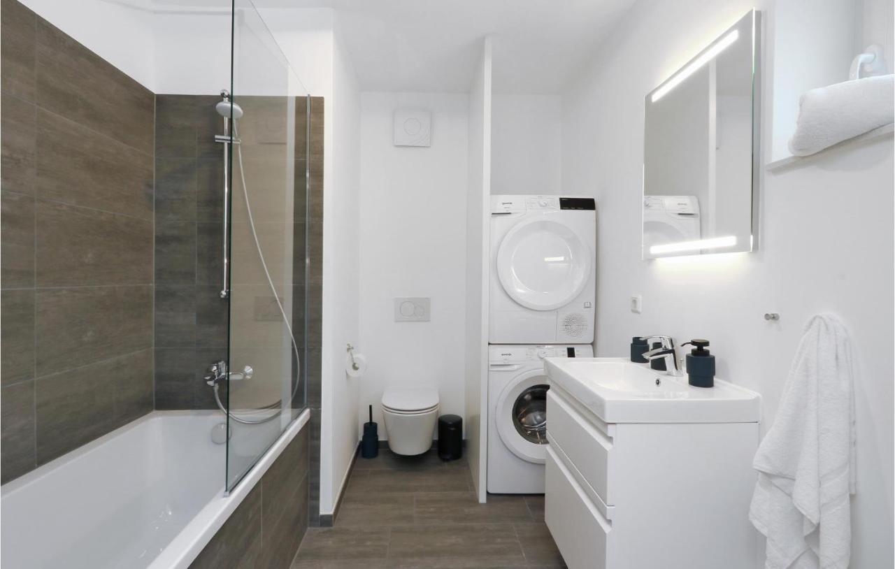 Amazing Apartment In Lembruch-Duemmer See Esterno foto
